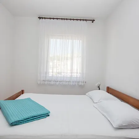 公寓 By The Sea Zaboric, - 20082 *