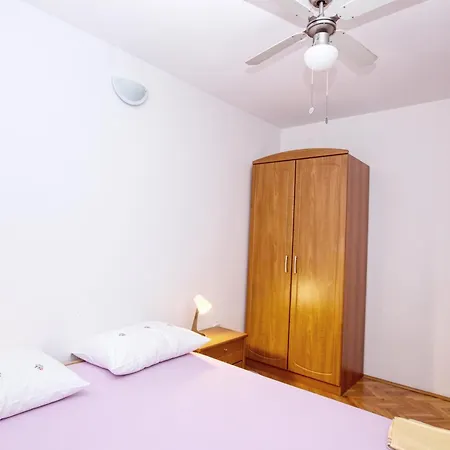 By The Sea Zaboric, - 20082 * 希贝尼克