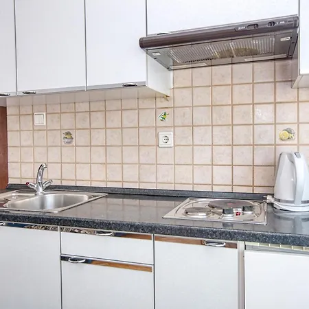 By The Sea Zaboric, - 20082 * 希贝尼克