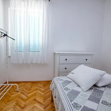 By The Sea Zaboric, - 20082 公寓